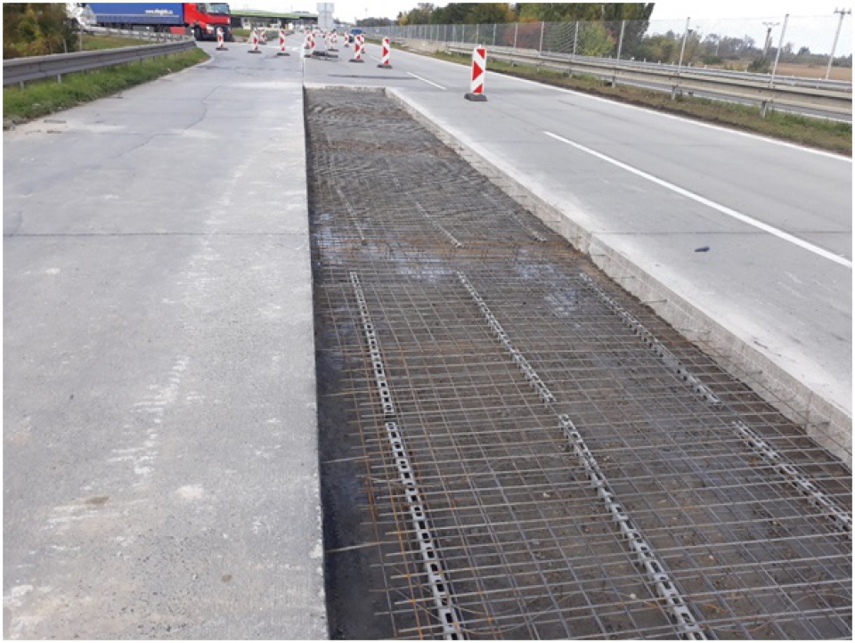 Havarijné opravy cementobetónovej vozovky na diaľnici D2 v úseku hraničného diaľničného priechodu SR/H
